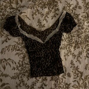 URBAN OUTFITTERS kimchi blue leopard top